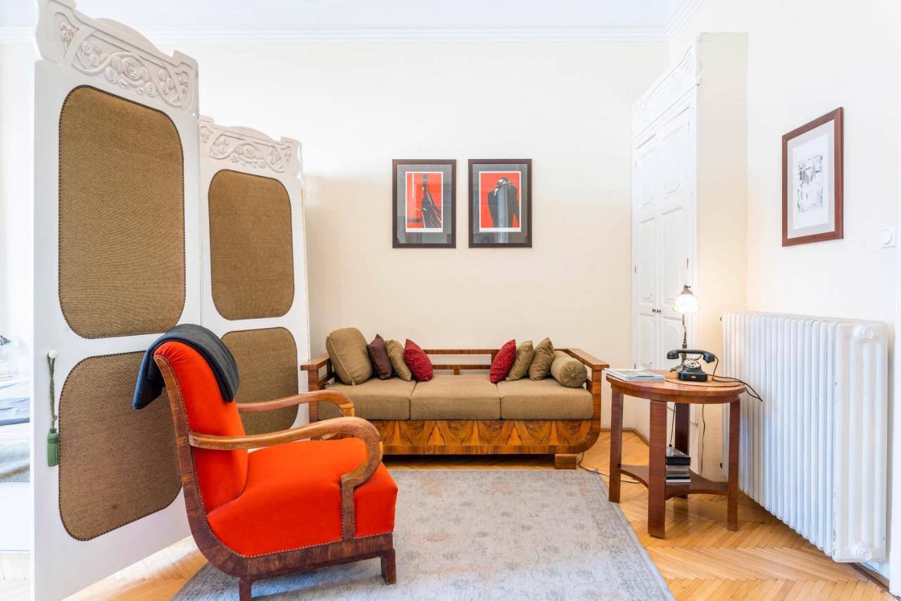 Stunning Spacious Art Nouveau Apart , Grand Piano Apartment บูดาเปสต์ ภายนอก รูปภาพ